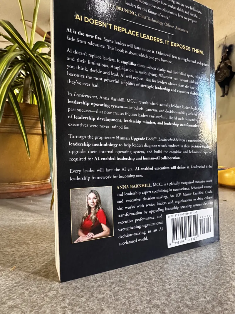 Back cover of Leaderwired by Anna Barnhill showing author headshot photographed by Marie Feutrier at her Gilbert Arizona studio