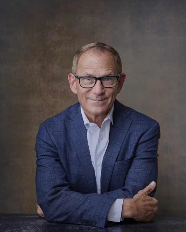 Professional headshot of Russell, business portrait in Phoenix Arizona by Marie Feutrier