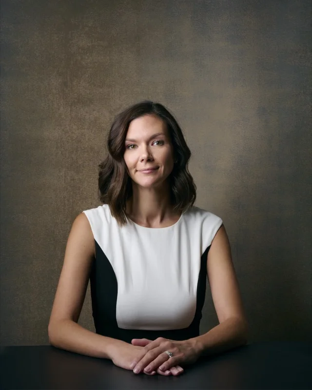 Professional portrait of Lindsey looking confident and relaxed during her headshot session in Phoenix Arizona