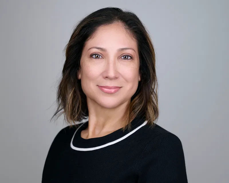 Anne professional LinkedIn executive headshot Phoenix Arizona