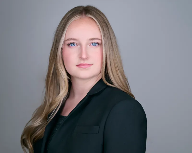 LinkedIn profile headshot professional business portrait clean background Phoenix Arizona photographer