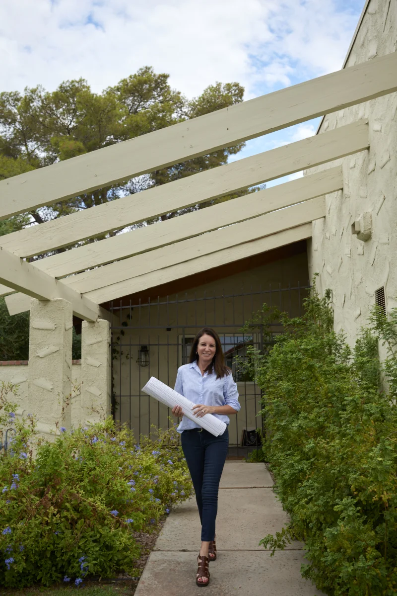 On-location business portrait photography in Arizona Maria by Marie Feutrier