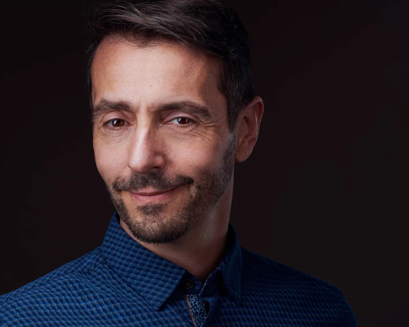 Professional headshot of Vincent Tempe Arizona headshot photography by Marie Feutrier