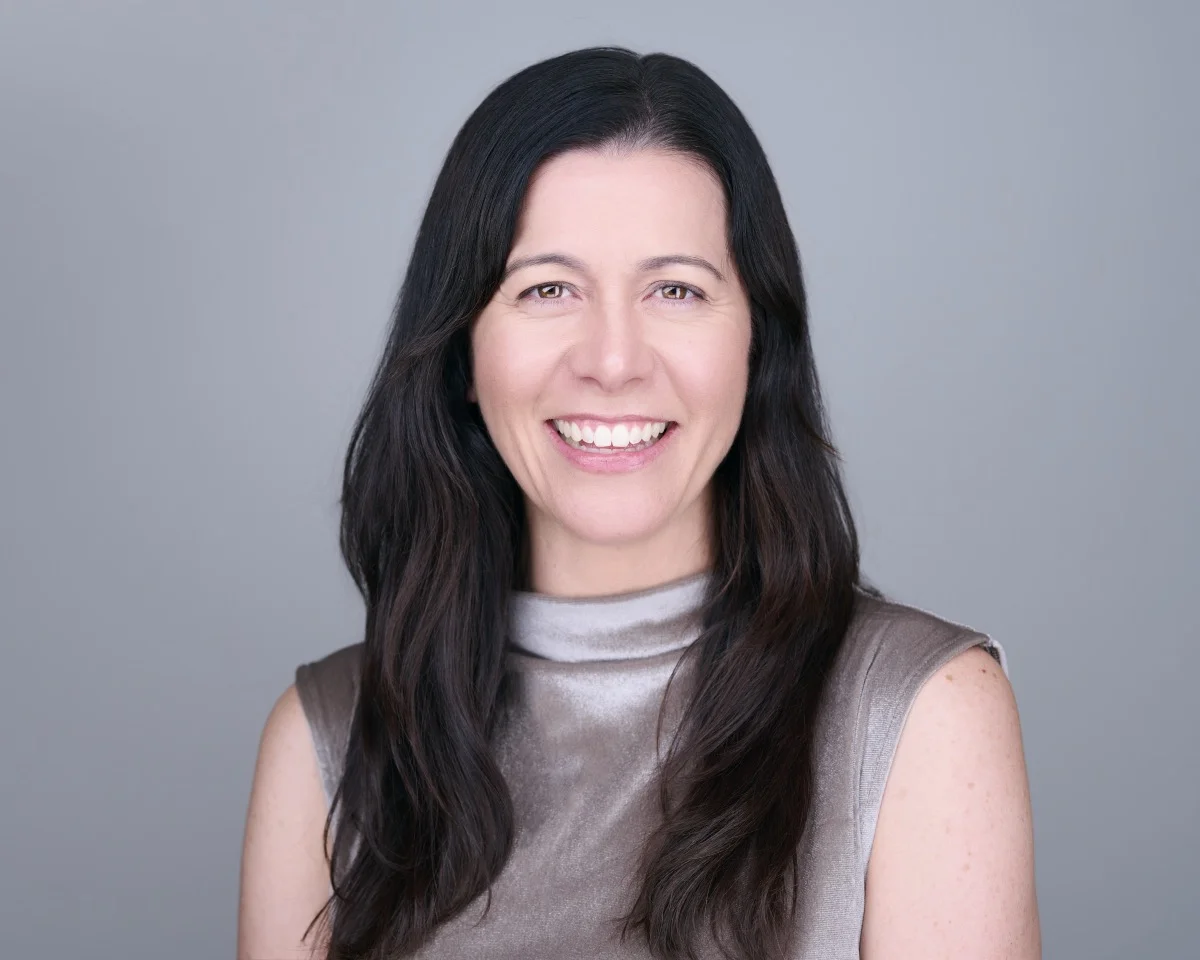 Professional headshot of Ali H by Marie Feutrier in Phoenix Arizona